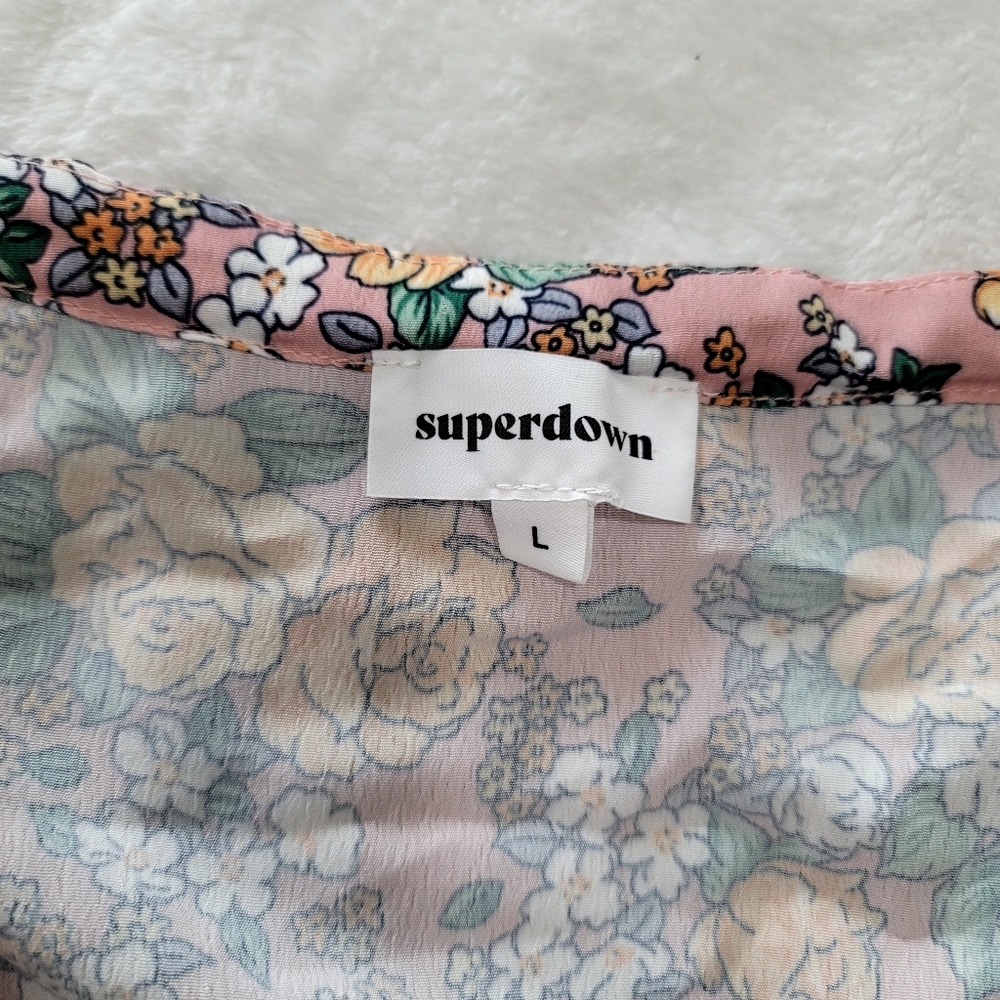 Revolve Superdown Mari Tie Front crop top size Large - Picture 6 of 9